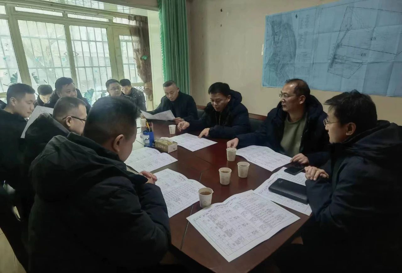 李曉東到新疆調(diào)研督導(dǎo)煤礦建設(shè)推進(jìn)工作，并慰問駐疆干部職工1