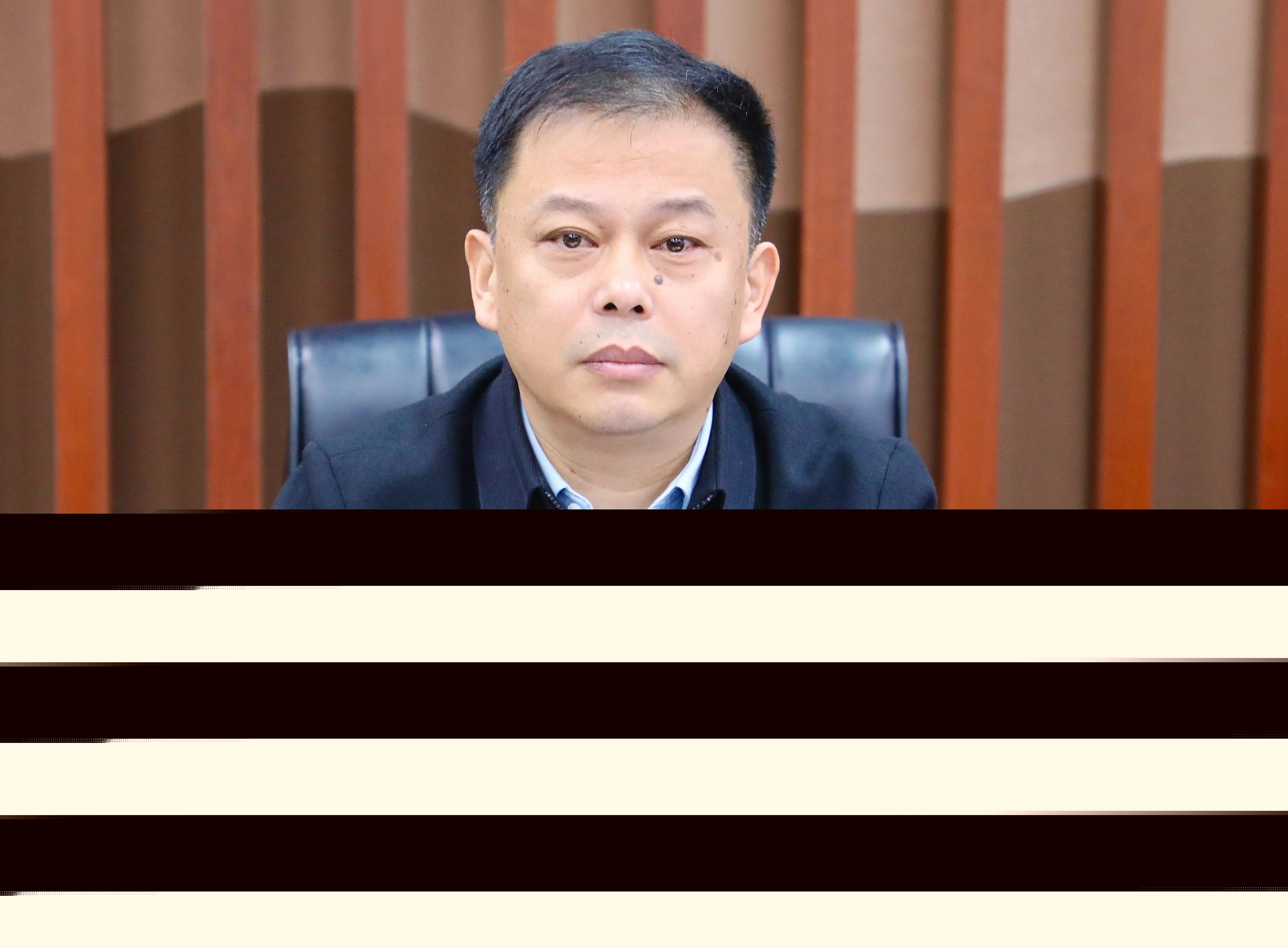 全力以赴打好年度“收官戰(zhàn)”！宏河集團召開1-3季度經(jīng)營形勢分析暨決戰(zhàn)四季度動員會1.jpg